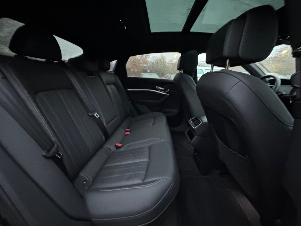 2023 Audi e-tron Sportback S line Premium